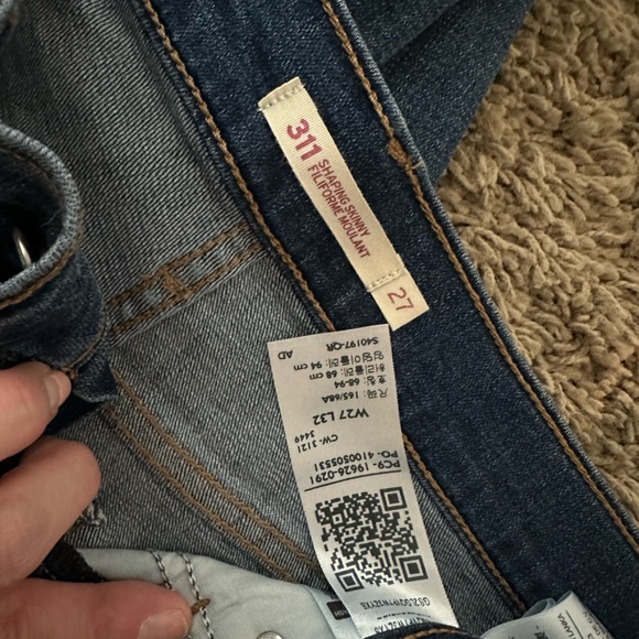 Levi 311 skinny jeans - size 27 - Picture 4 of 4